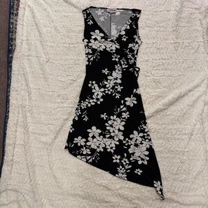 Venus Black & White Floral Midi Dress | Size small | Asymmetrical V-Neck